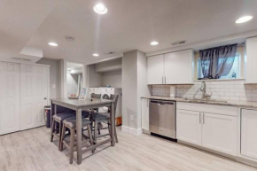 2 king Lower 65th oasis in Denver with king beds